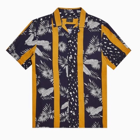 Other - Short Sleeve Printed Shirt